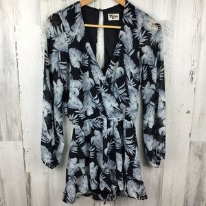 Show Me Your Mumu tropical Long Balloon Sleeve  Floral  Shorts Romper Lined S